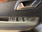 Peugeot 208 2023 Keltainen