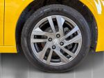 Peugeot 208 2023 Keltainen