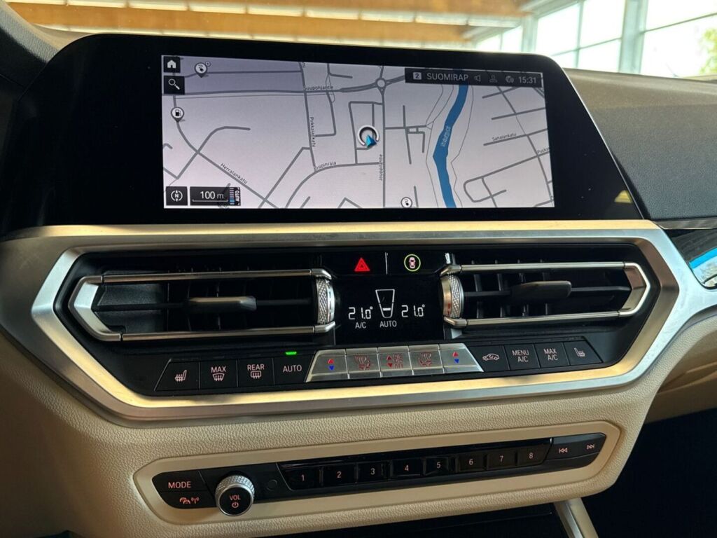 BMW 320 2022 Punainen