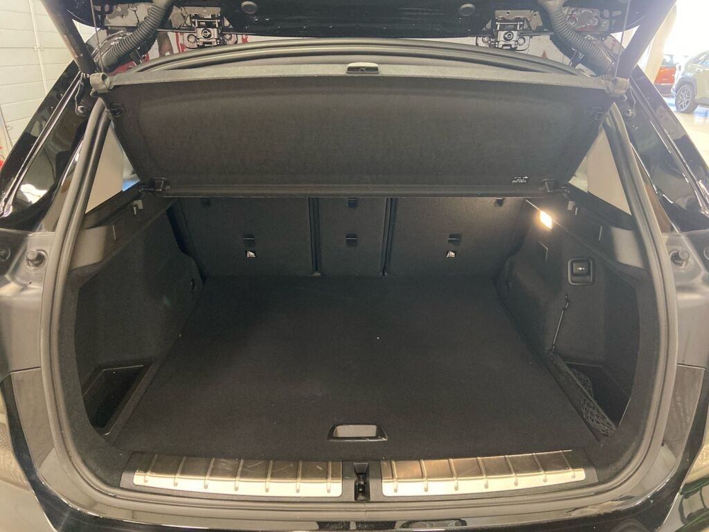 BMW X1 2022 Musta