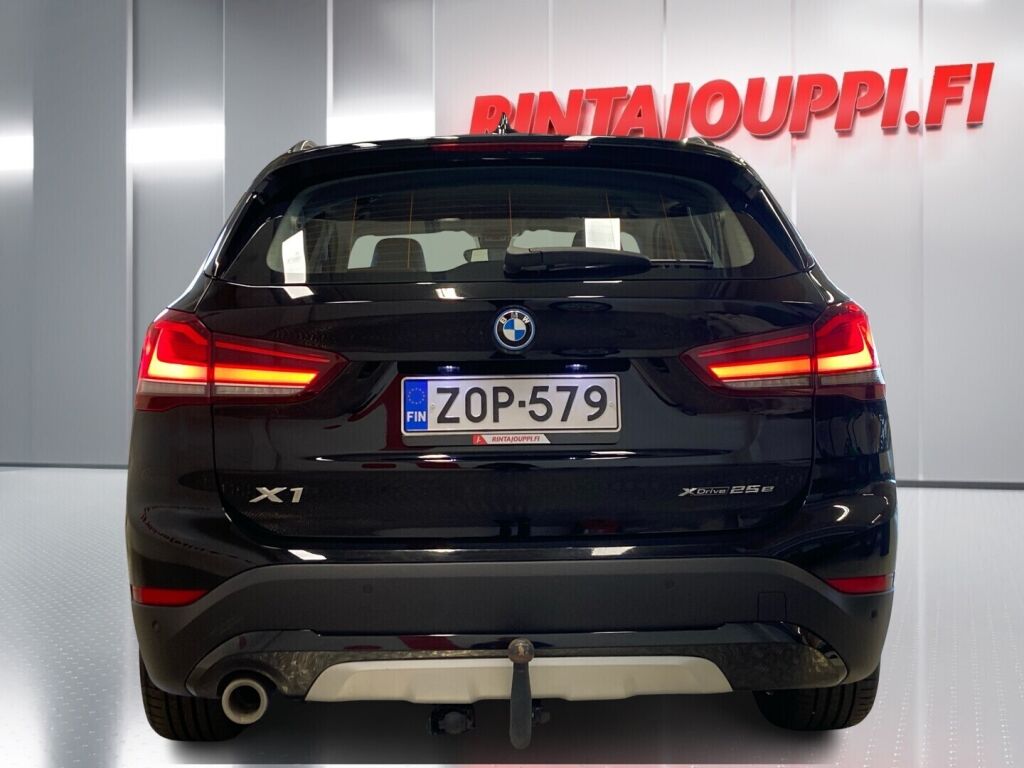 BMW X1 2022 Musta