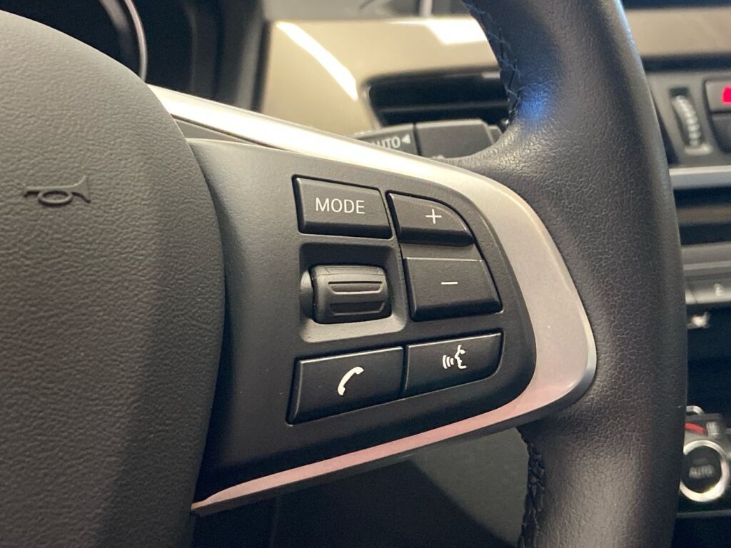 BMW X1 2022 Musta