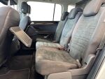Volkswagen Touran 2022 Valkoinen