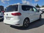 Volkswagen Touran 2022 Valkoinen