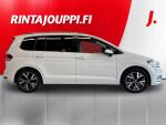 Volkswagen Touran 2022 Valkoinen