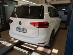 Volkswagen Touran 2022 Valkoinen