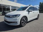 Volkswagen Touran 2022 Valkoinen
