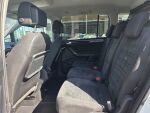 Volkswagen Touran 2022 Valkoinen