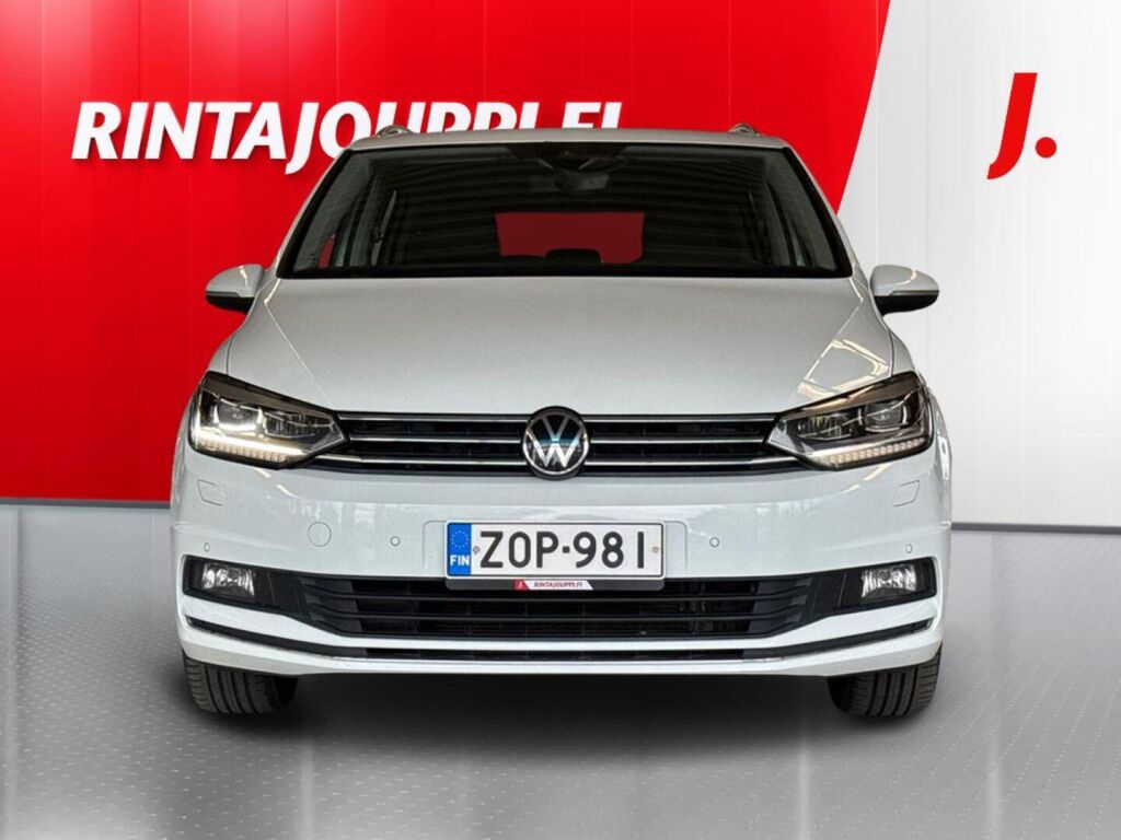 Volkswagen Touran 2022 Valkoinen