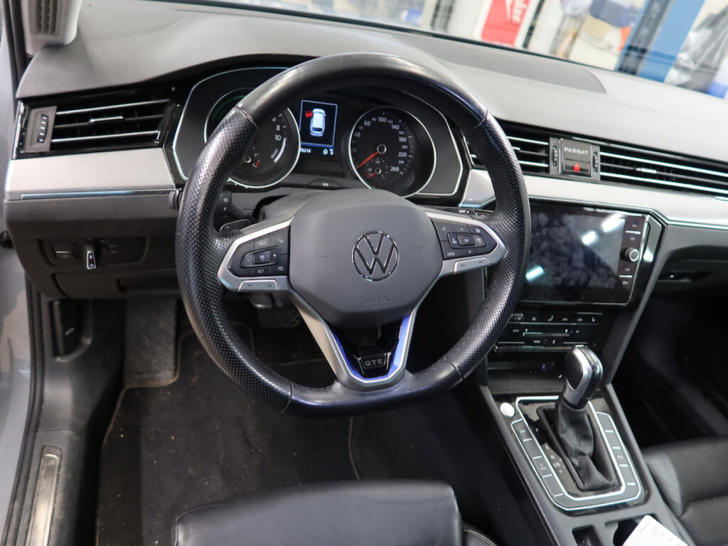 Volkswagen Passat 2022 Harmaa