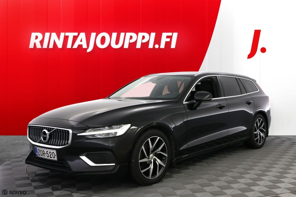Volvo V60 2020 Musta