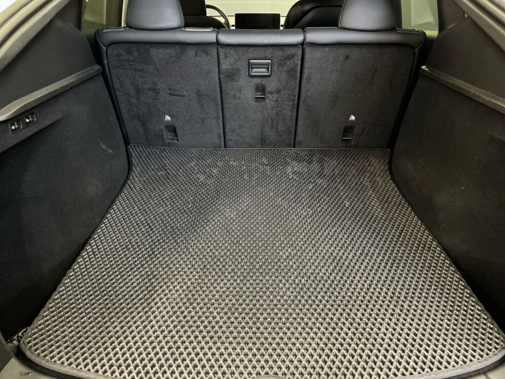 Tesla Model Y 2022 Valkoinen