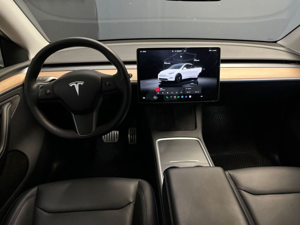 Tesla Model Y 2022 Valkoinen