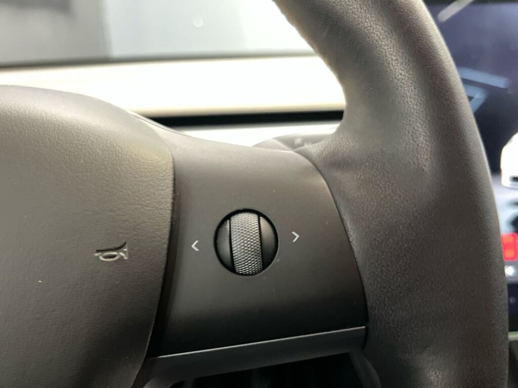 Tesla Model Y 2022 Valkoinen