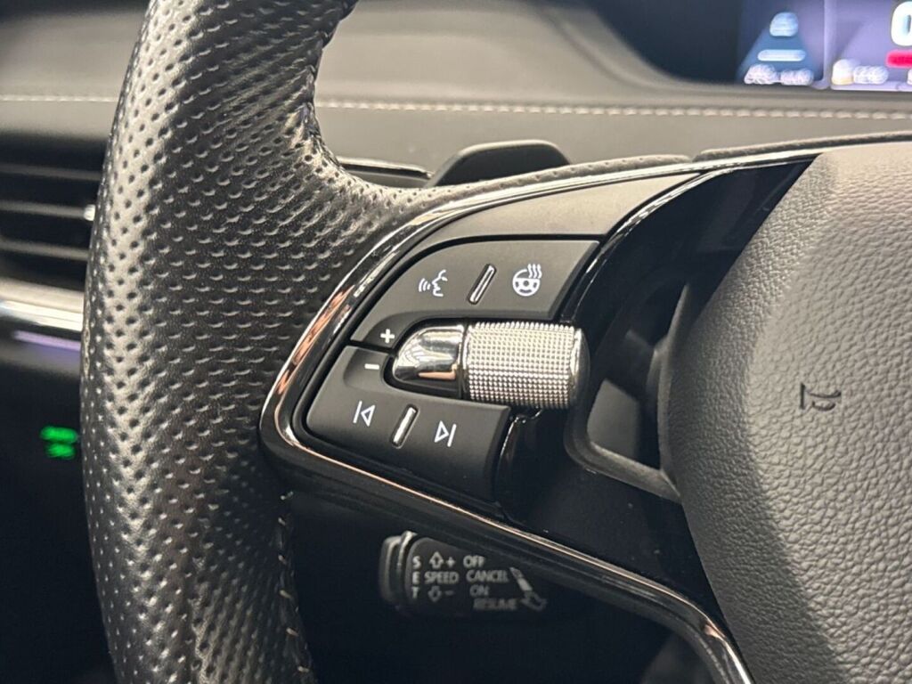 Skoda Enyaq 2022 Vihreä