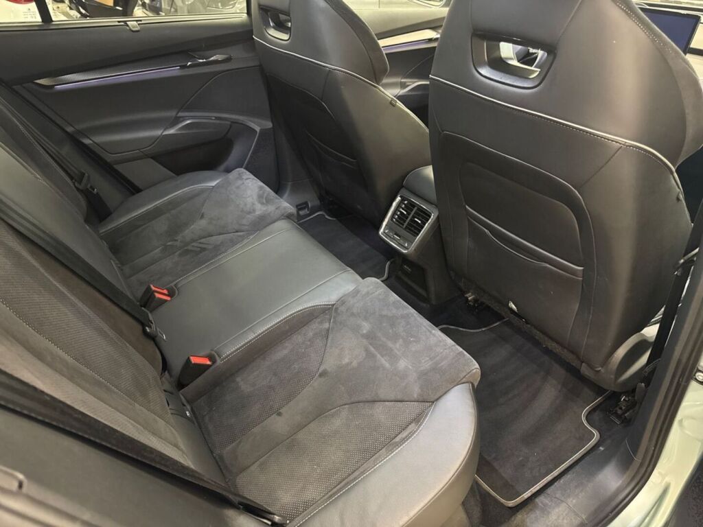 Skoda Enyaq 2022 Vihreä