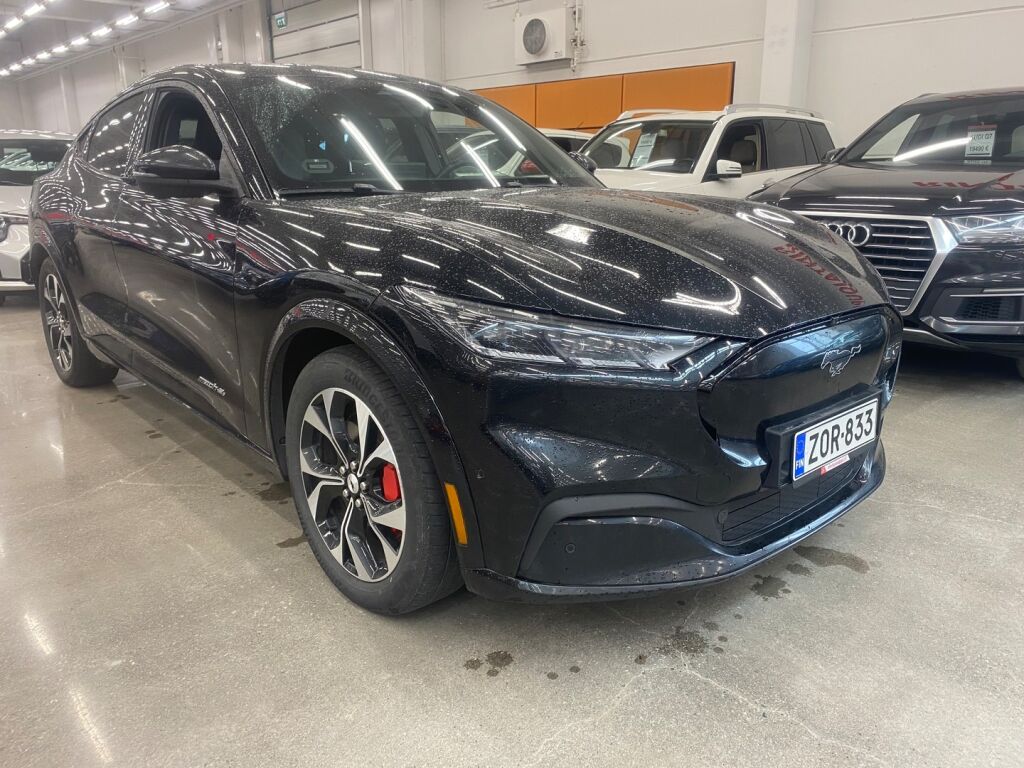 Ford Mustang Mach-E 2022 Musta