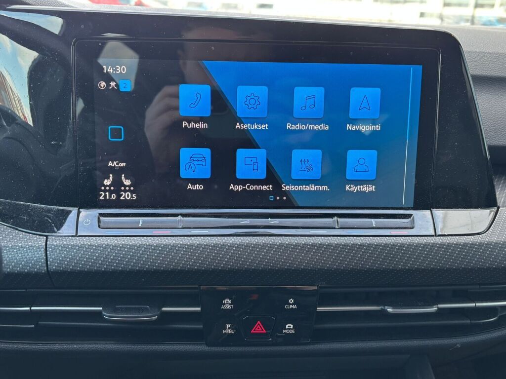 Volkswagen Golf 2023 Harmaa