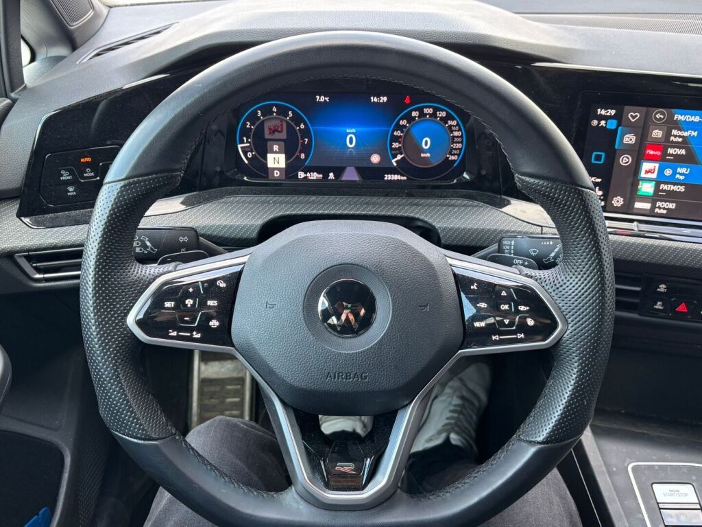 Volkswagen Golf 2023 Harmaa