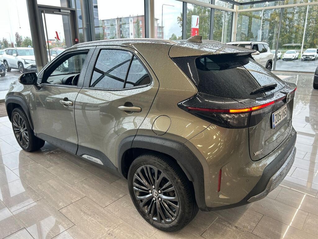 Toyota Yaris Cross 2022 Vihreä