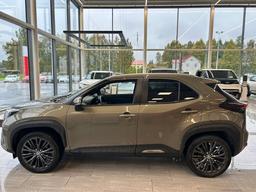 Toyota Yaris Cross 2022 Vihreä