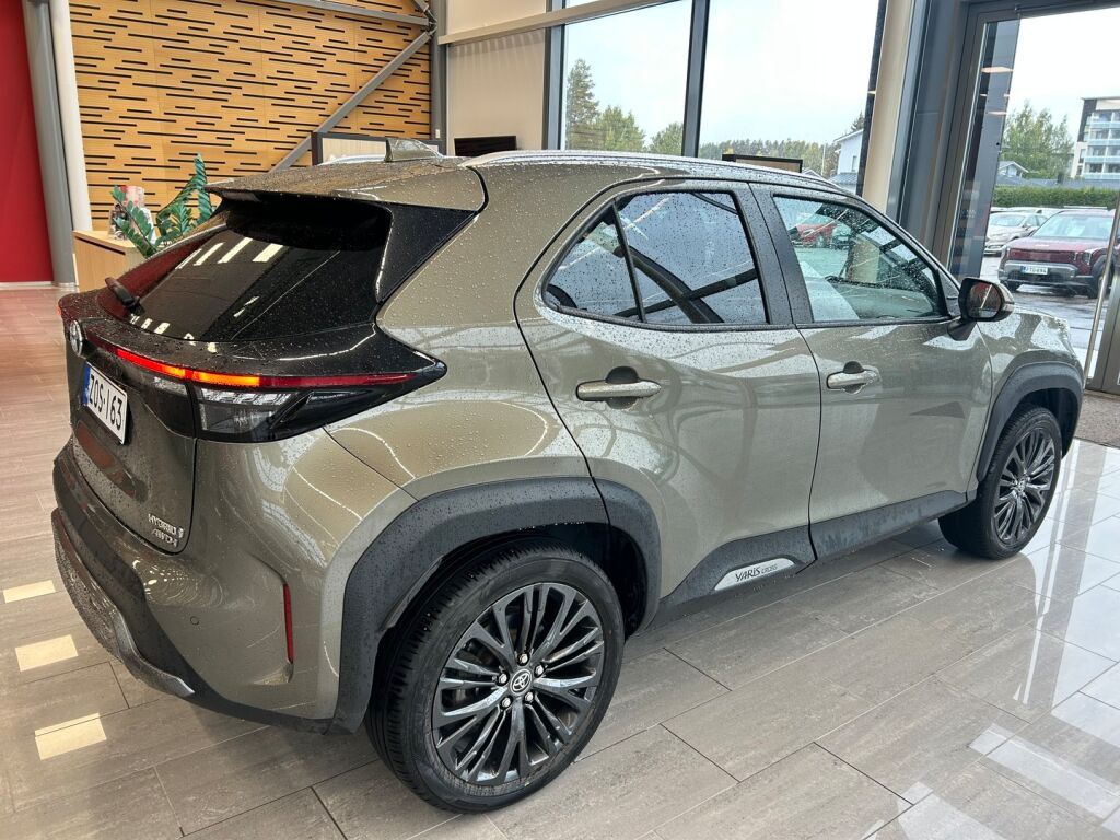 Toyota Yaris Cross 2022 Vihreä
