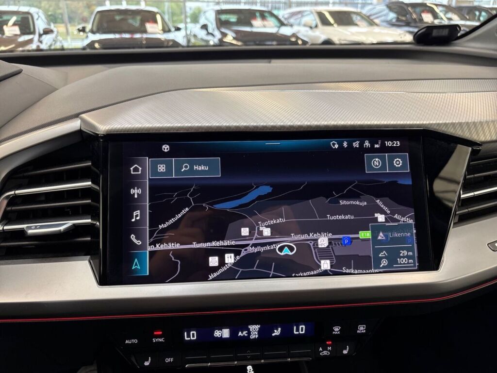 Audi Q4 e-tron 2023 Musta