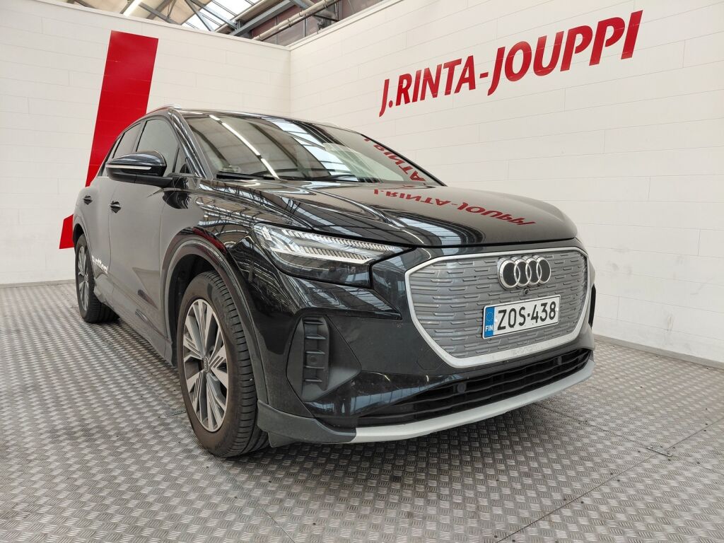 Audi Q4 e-tron 2023 Musta