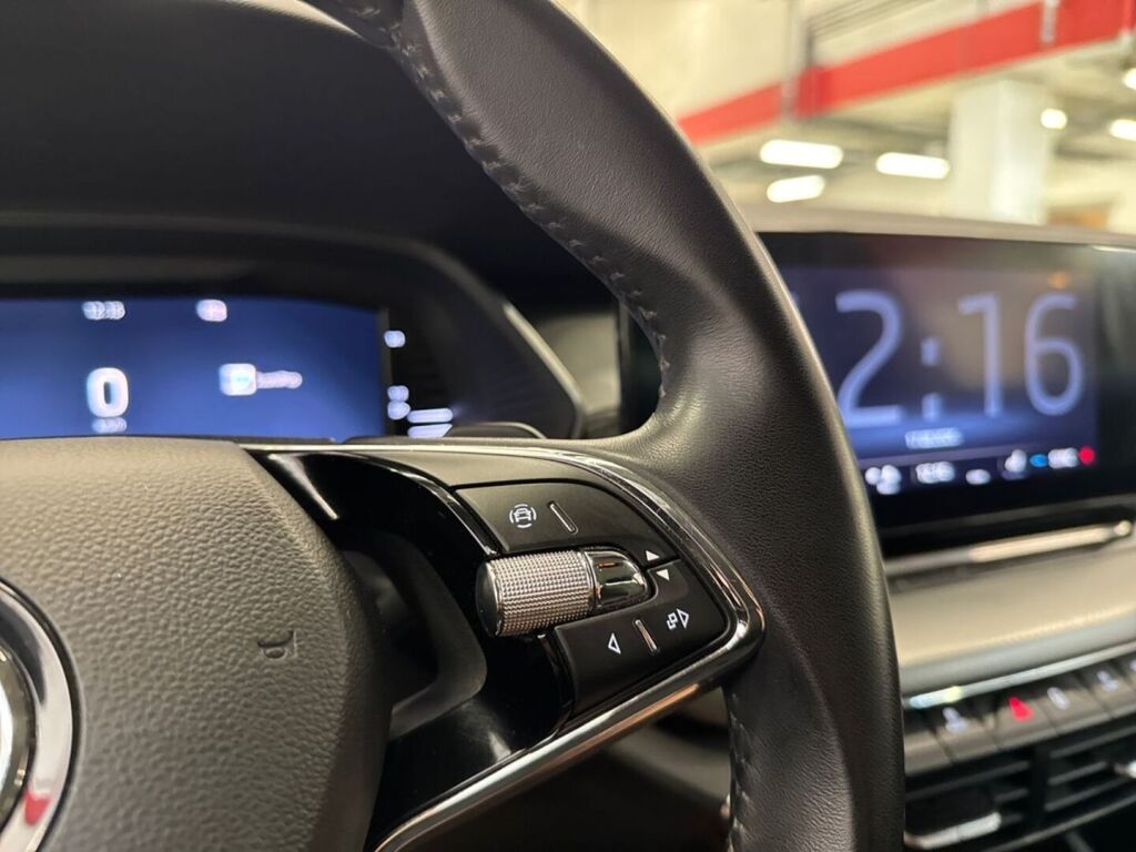 Skoda Octavia 2023 Valkoinen