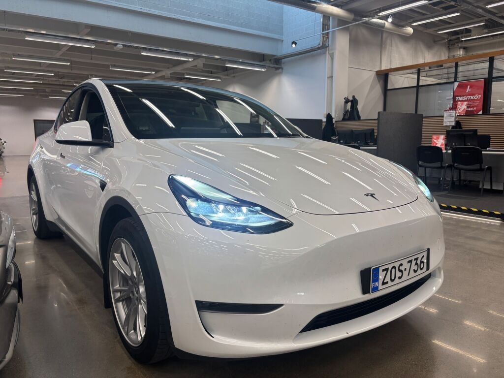 Tesla Model Y 2023 Valkoinen
