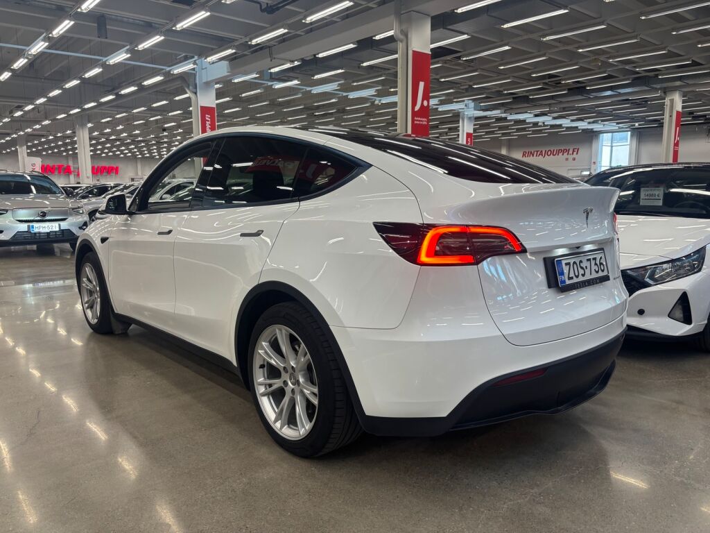 Tesla Model Y 2023 Valkoinen