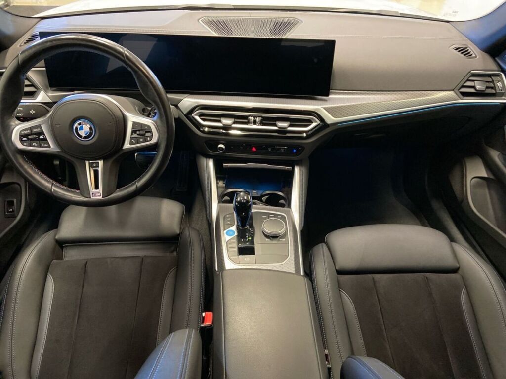 BMW i4 2023 Valkoinen