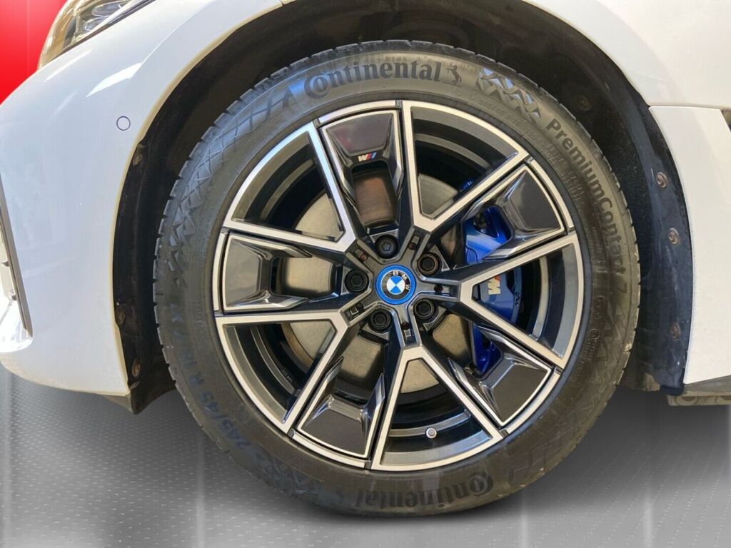 BMW i4 2023 Valkoinen