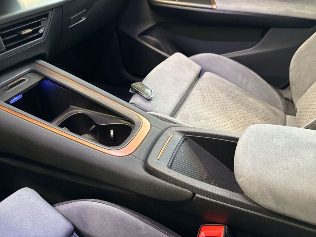 Cupra Born 2023 Harmaa