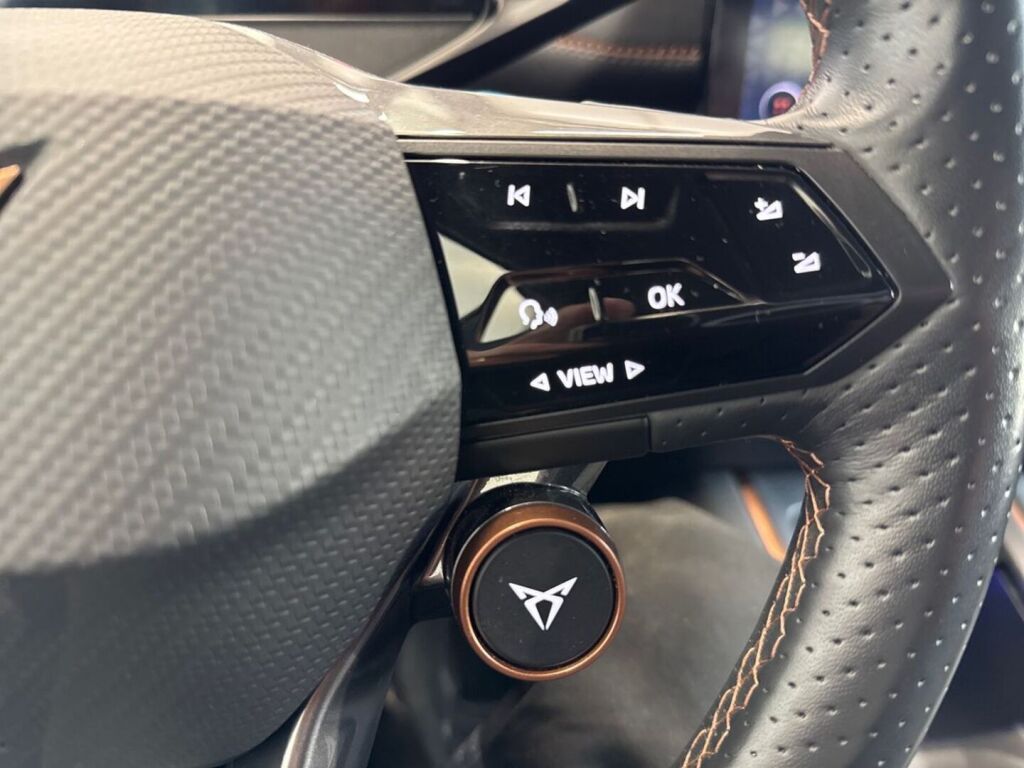 Cupra Born 2023 Harmaa