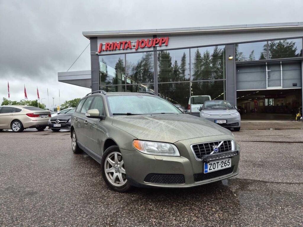 Volvo V70 2009 Vihreä