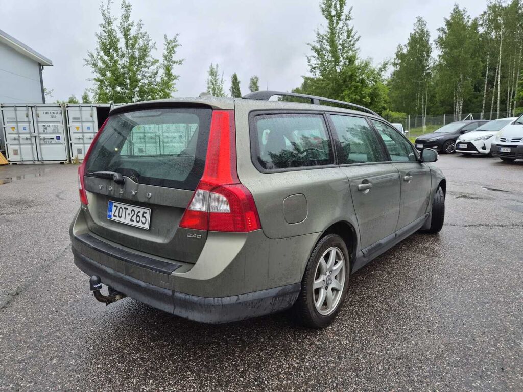 Volvo V70 2009 Vihreä