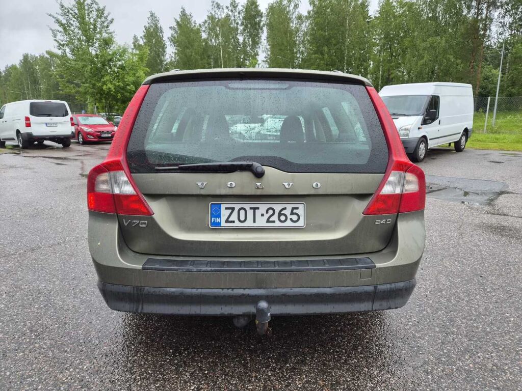 Volvo V70 2009 Vihreä