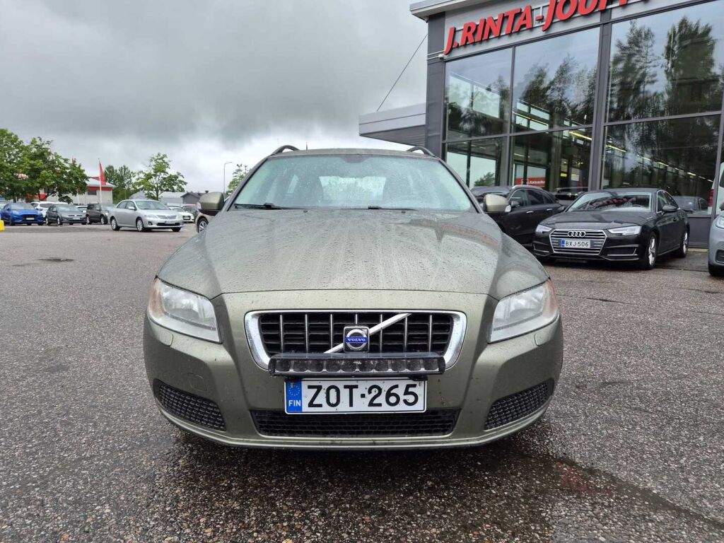 Volvo V70 2009 Vihreä