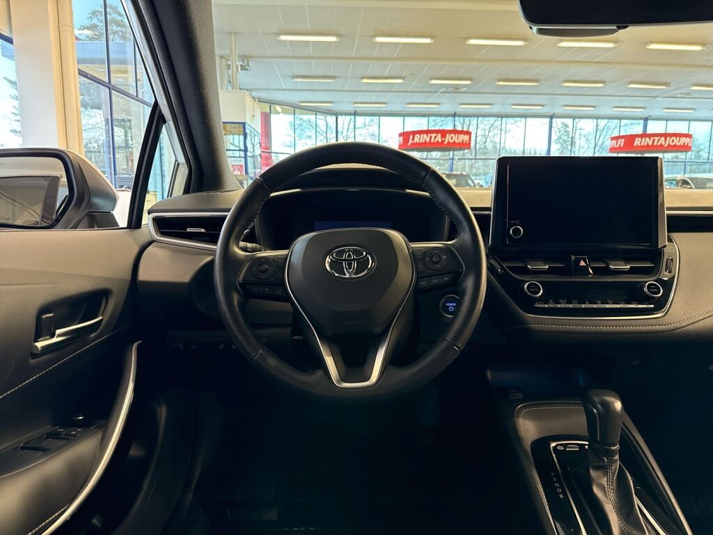 Toyota Corolla 2023 Valkoinen