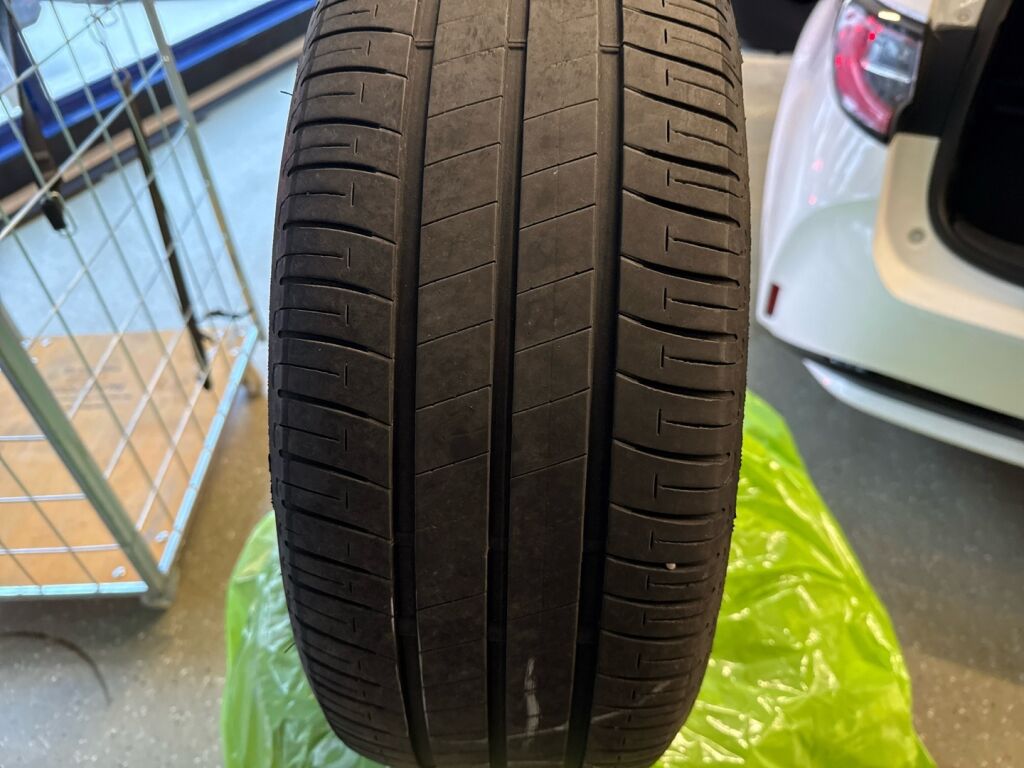 Toyota Corolla 2023 Valkoinen