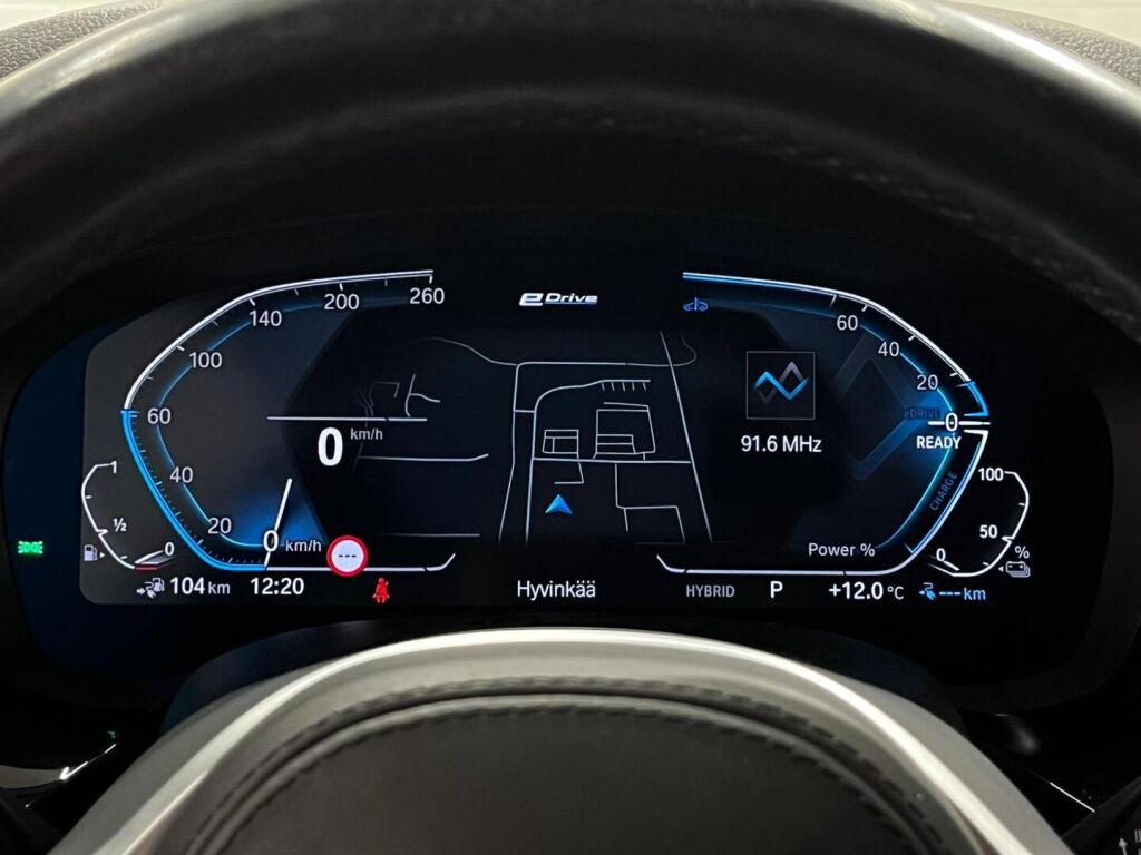 BMW 530 2023 Punainen