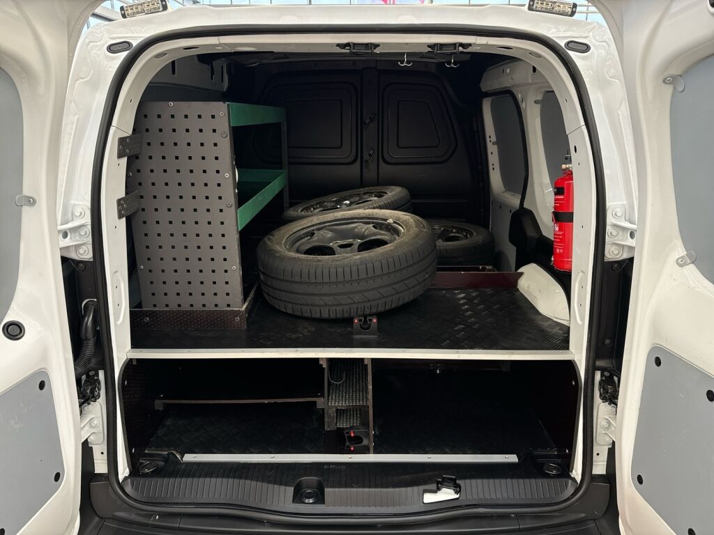 Mercedes-Benz Citan 2023 Valkoinen