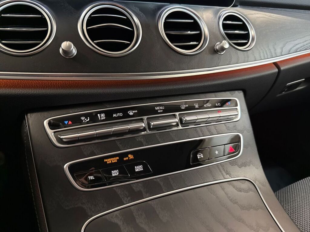 Mercedes-Benz E 2023 Valkoinen