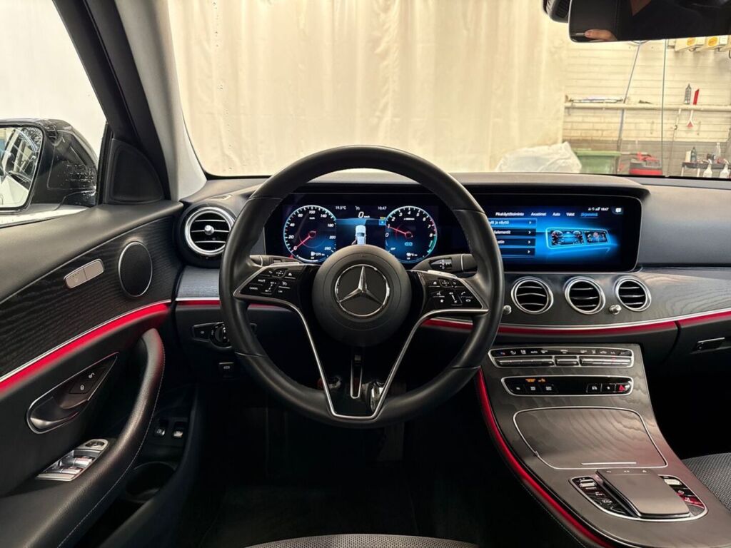 Mercedes-Benz E 2023 Valkoinen