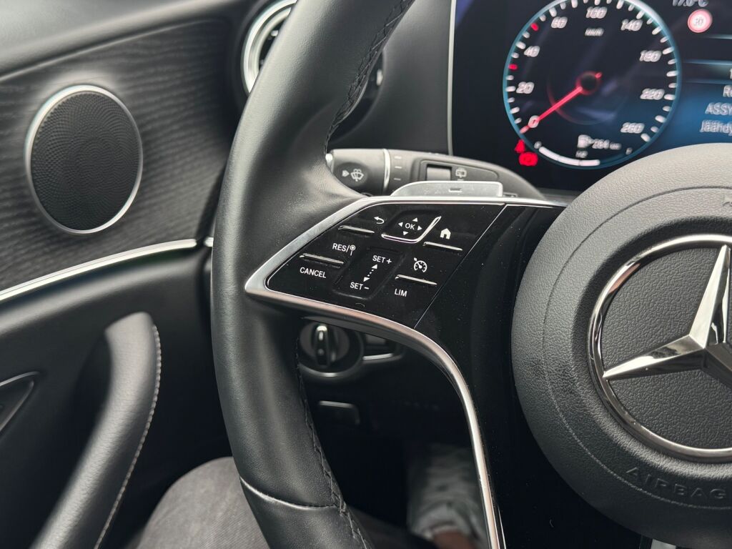 Mercedes-Benz E 2023 Valkoinen