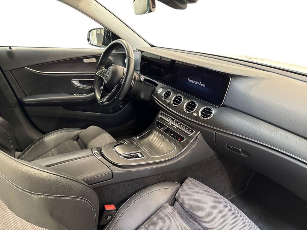 Mercedes-Benz E 2023 Valkoinen