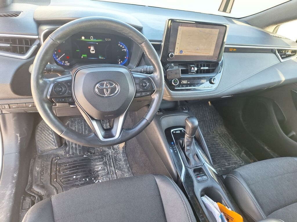 Toyota Corolla 2023 Valkoinen