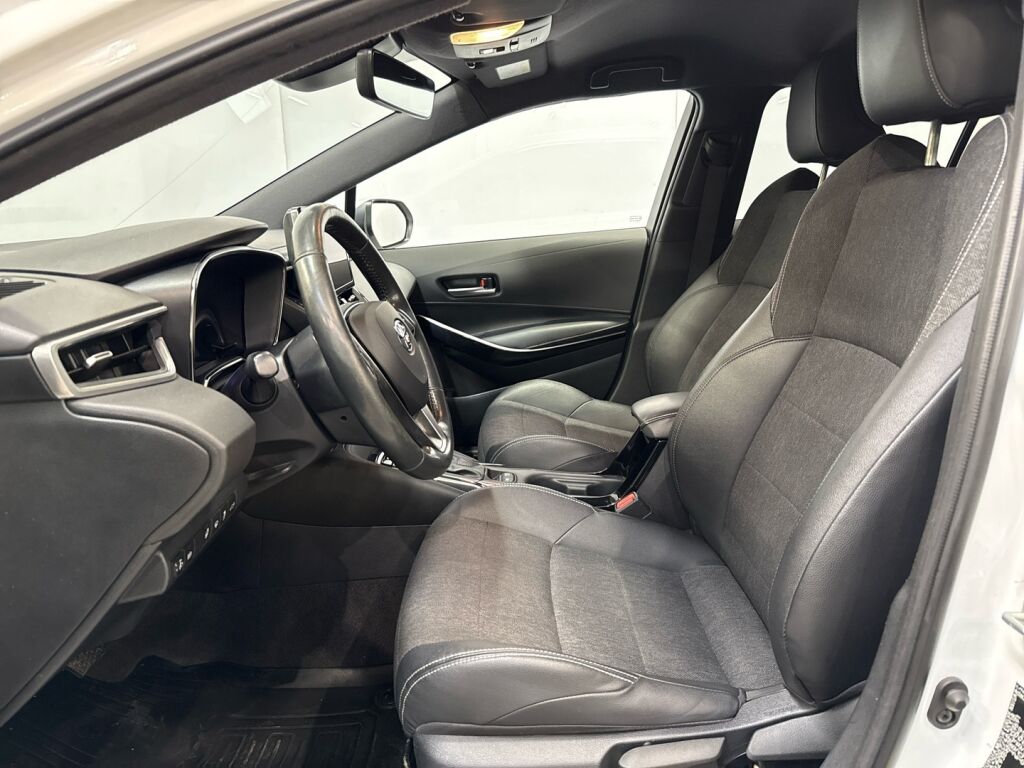 Toyota Corolla 2023 Valkoinen