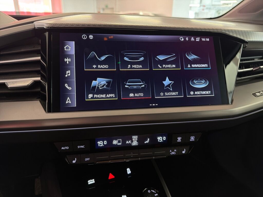Audi Q4 e-tron 2023 Vihreä